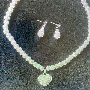 Elegant Silver Heart Bracelet